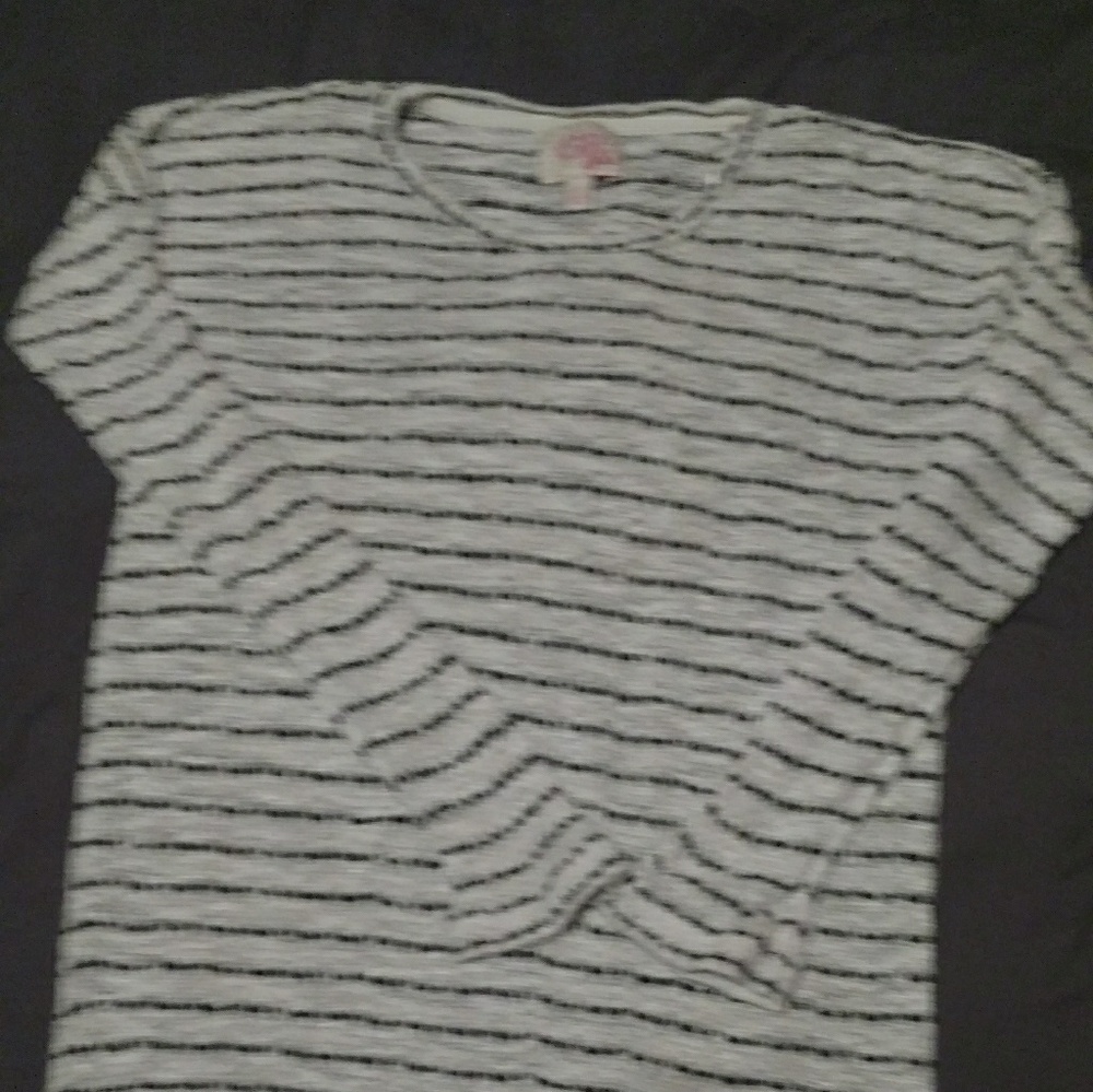 Light weight sweater